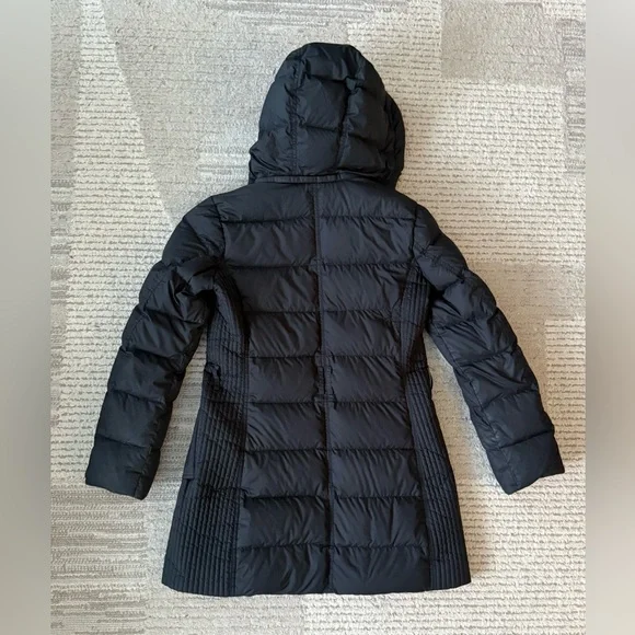Burberry Black Winter Puffer Jacket XS removable hood - Picture 5 of 9